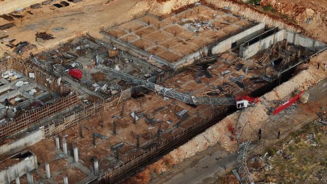 Antalya'da hortum faciası: 4 ölü, 1 yaralı