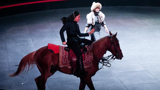 "Atların Dansı: Diriliş Ateşi" gösterisi sergilendi