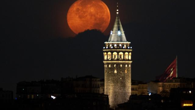 İstanbul'da dolunay