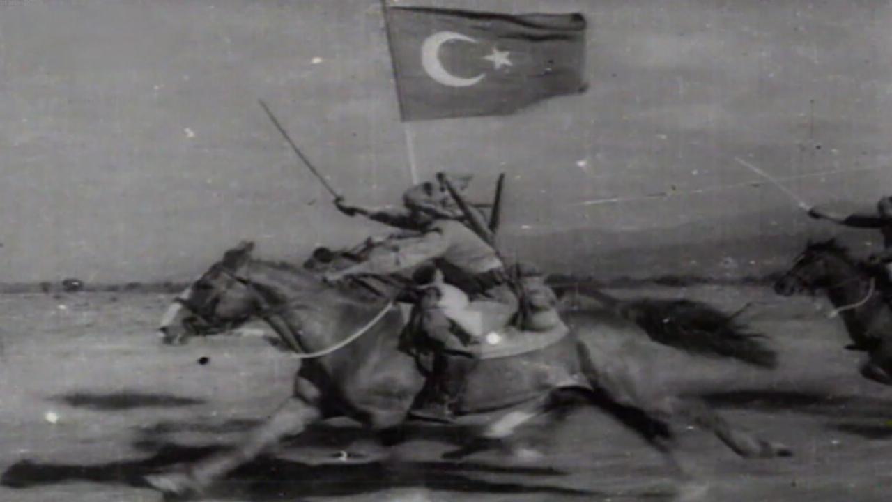 TRT Arşivi'nden Cumhuriyet'e giden çetin yolun hikayesi