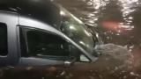 Pendik ve Tuzla'da yollar göle döndü