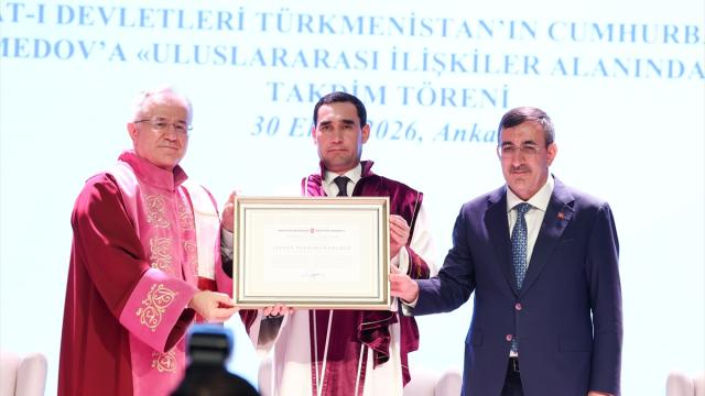 Hacettepe Üniversitesi'nden Türkmenistan lideri Berdimuhammedov'a fahri doktora