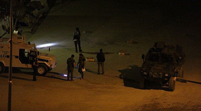 Şemdinli ve Bismilde polise saldırı
