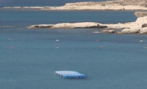 Çeşme ilçesinde kaybolan iki garsonu arama çalışmaları sürüyor