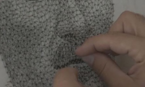 İğne ile portreler yapıyor