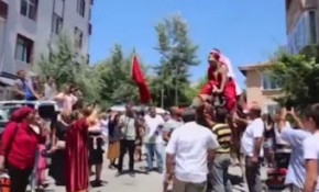 Roman damat gelin almaya deveyle gitti