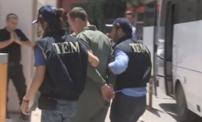 Otele operasyon düzenleyen darbeci askerlerden 7'si İzmir'e getirildi