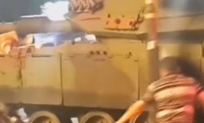 Kızılay Meydanı'nda halkın onurlu direnişi