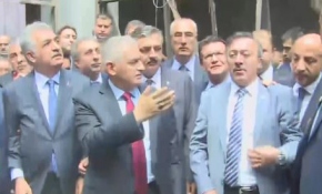 Başbakan Yıldırım, TBMM'de darbe girişimi sonrasında oluşan tahribatı inceledi