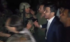 İbrahim Eren ve TRT çalışanları darbecilere direndi