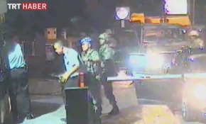 Darbe girişimi TRT güvenlik kamerasında