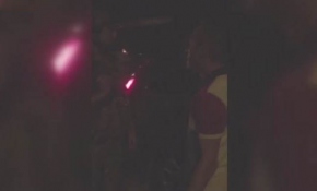 Tank önünde feryat etti