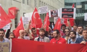 Türk Öğrenci Birliği BBC'yi protesto etti