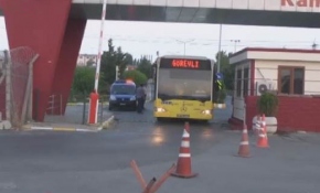 758 er Silivri Cezaevi'nden tahliye edildi