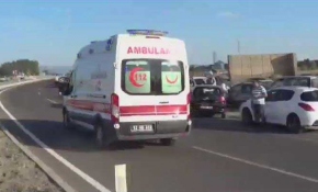 Bingöl'de polis servisine bombalı araçla saldırı