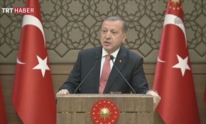 'Ben askeri darbe ile işbaşına gelmiş bir cumhurbaşkanı değilim'