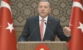 'Batı teröre destek veriyor ve darbelerin yanında yer alıyor'