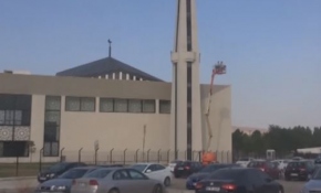 Darbeci askerler Akıncı'da sela okuyan imam aradı