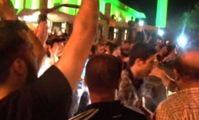 Ezan erken okununca darbe girişimi sandılar