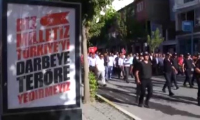 Terör saldırılarına karşı Van'da tepki yürüyüşü