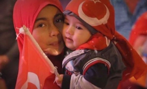 Küçük demokrasi kahramanları