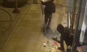 Hırsızlık anı kameralara yansıdı