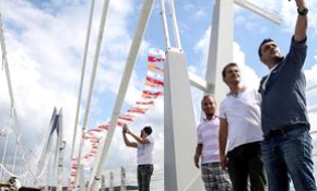 Yavuz Sultan Selim Köprüsü renkli görüntülere sahne oldu