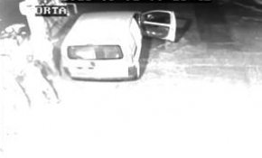 Hırsızlık zanlılarını 'otostop' yakalattı