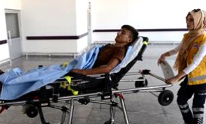 Acemi kasaplar hastanelik oldu