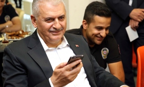 Yıldırım, telefonda kız istedi