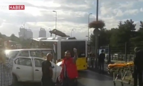 İstanbul'da metrobüs kazası
