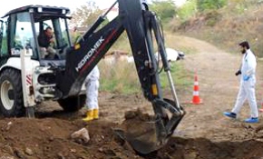 250 tabancanın bulunduğu sokaktaki arama çalışmaları yeniden başladı