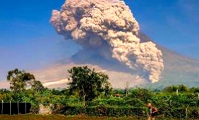 Barujari Yanardağı faaliyete geçti