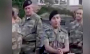 Darbeci askerlerin teslim olma görüntüleri ortaya çıktı