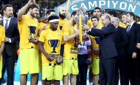 Kupayı Cumhurbaşkanı verdi