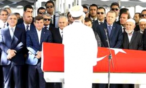 Eski Maliye Bakanı Unakıtan son yolculuğuna uğurlandı