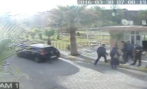 FETÖ'cü savcı ve eşinin öğrenciyi darp etme anları kameraya yansıdı