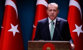 'Sipariş üzerine Türkiye'ye not vermeye kalkıyorlar'