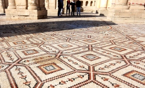 Dünyanın en büyük mozaik tablosu Filistin’de açıldı