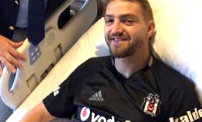 Ameliyat olan Caner Erkin taburcu oldu