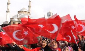 Bingöl'de 'Teröre lanet' mitingi