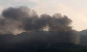 PKK'lı teröristler iş makinelerini yaktı