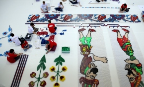 Domino taşlarıyla rekor deneme