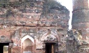 100 yıldır "ezana hasret" Osmanlı camisi