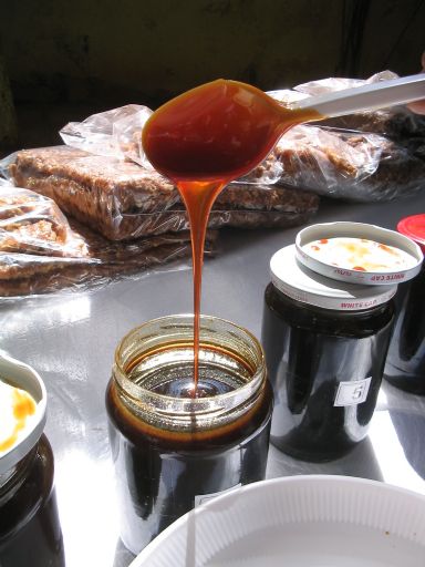 10. Dut pekmezi ile öksürüğü tedavi etmeye devam ediyoruz