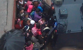 Öğrencilere zırhlı taşıma