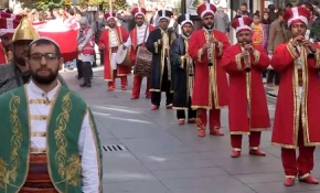 Türk Kızılayından "Merhamet yürüyüşü"