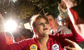 Trump taraftarları ile Clinton destekçileri arasında küçük tartışmalar çıktı