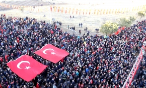 'Binler' tarihine yürüdü