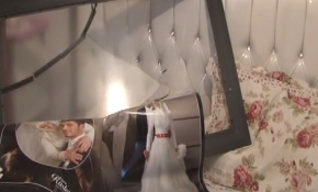 Yatak odasında uyurken başına tuğla düştü